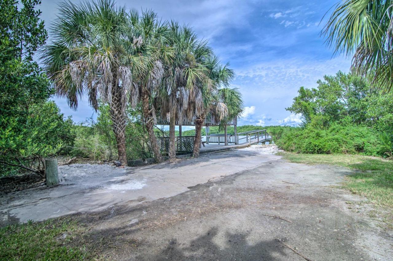 Beachfront Cedar Key Retreat With Pool Access! Dış mekan fotoğraf