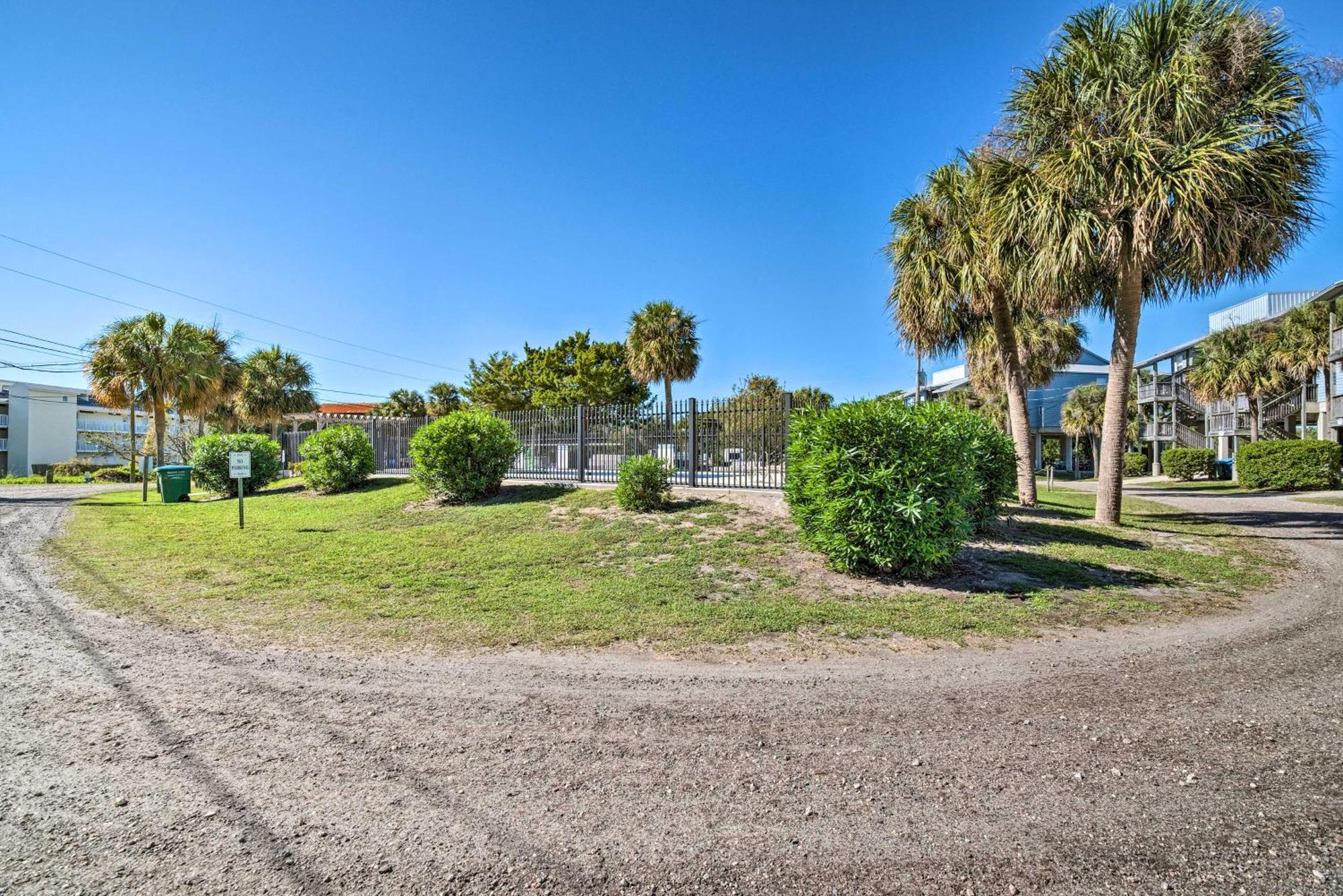 Beachfront Cedar Key Retreat With Pool Access! Dış mekan fotoğraf