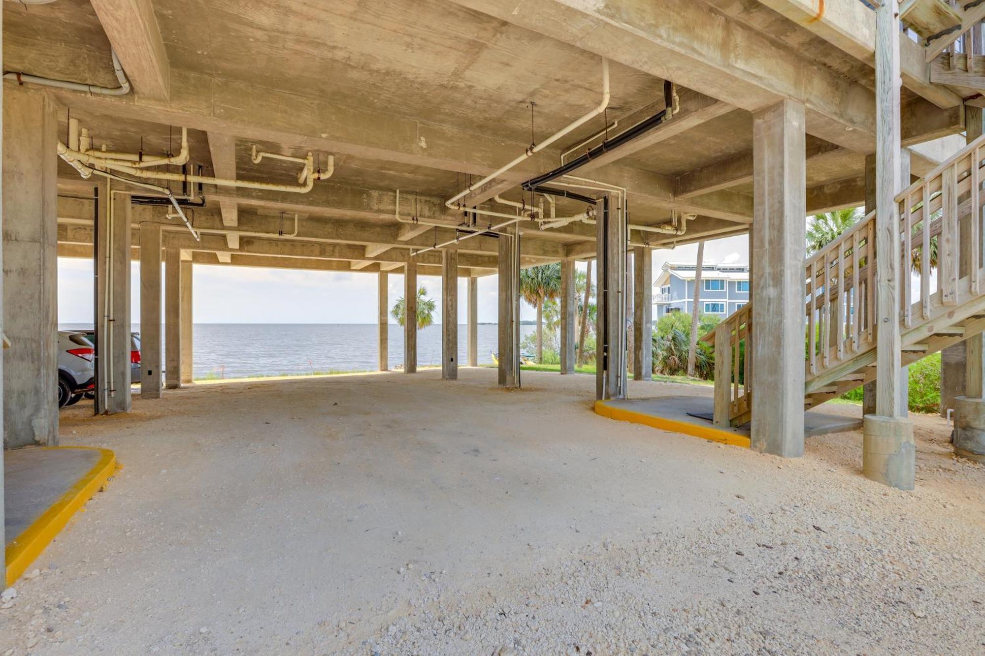 Beachfront Cedar Key Retreat With Pool Access! Dış mekan fotoğraf